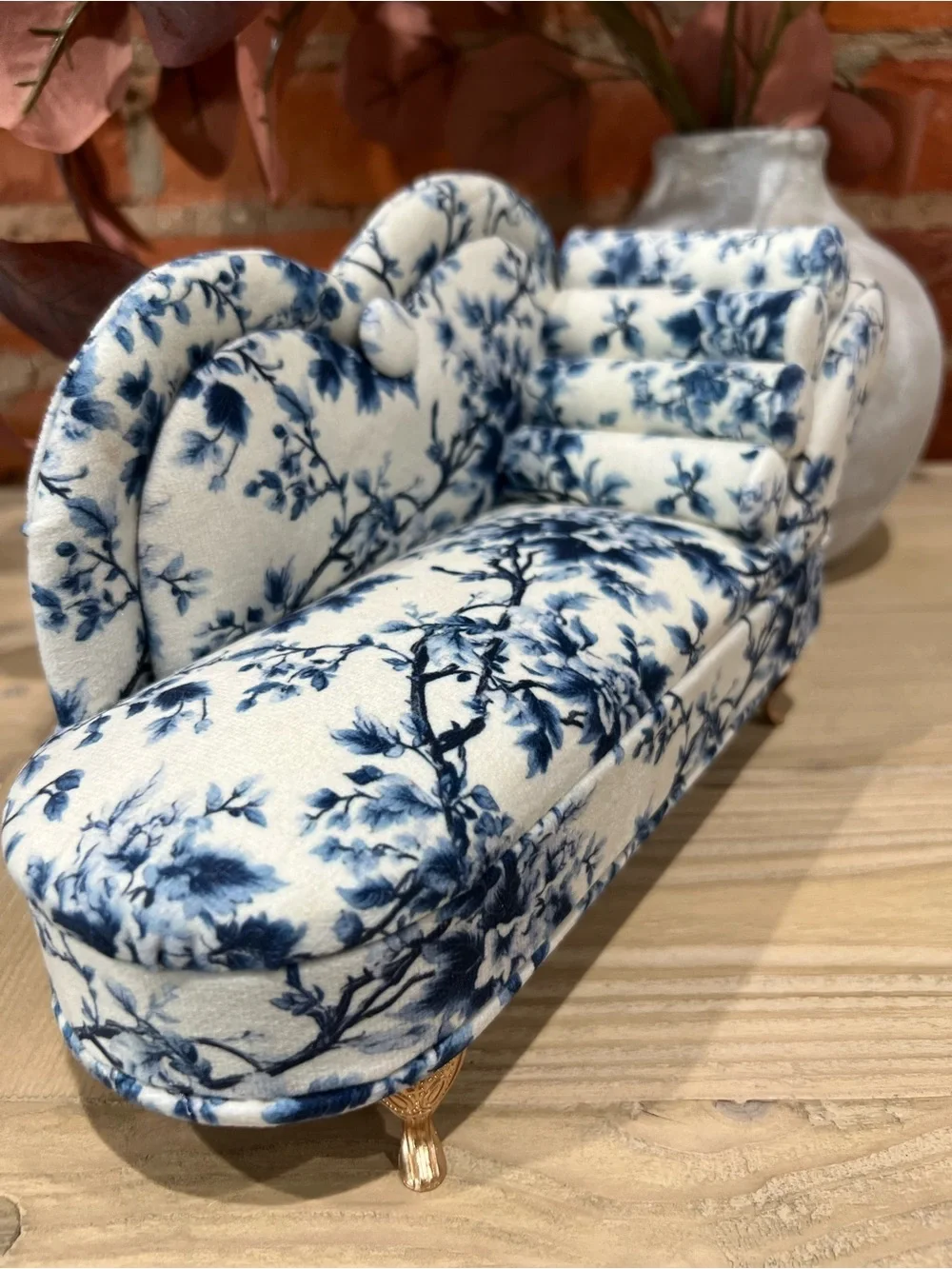 NWOT Floral Mini Chaise Lounge Jewelry Box Organizer